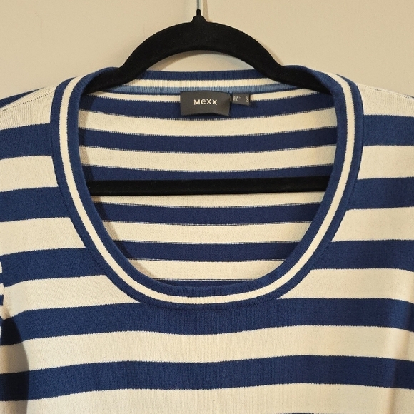 2/$20 Mexx - Blue and White Raglan Long Sleeve Sheath Dress - Size Medium - Picture 2 of 3